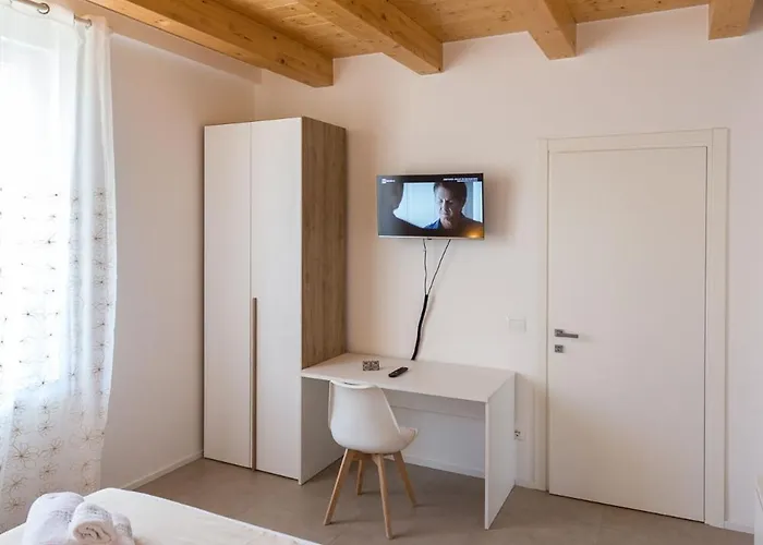 Dimora Caprera - * Falconara Marittima